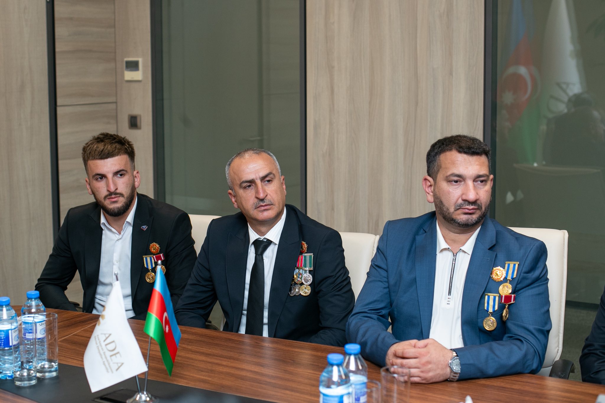 Azərbaycan Respublikasının Dövlət Ehtiyatları Agentliyində Zəfər Gününün 5-ci ildönümü münasibətilə müharibə iştirakçıları ilə görüş keçirilib