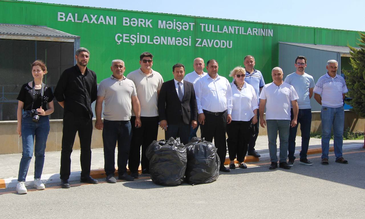 ADEA Xeyriyyə Yarmarkasından yığılan tullantıları Balaxanı Bərk məişət tullantılarının çeşidlənməsi zavoduna təhvil verib