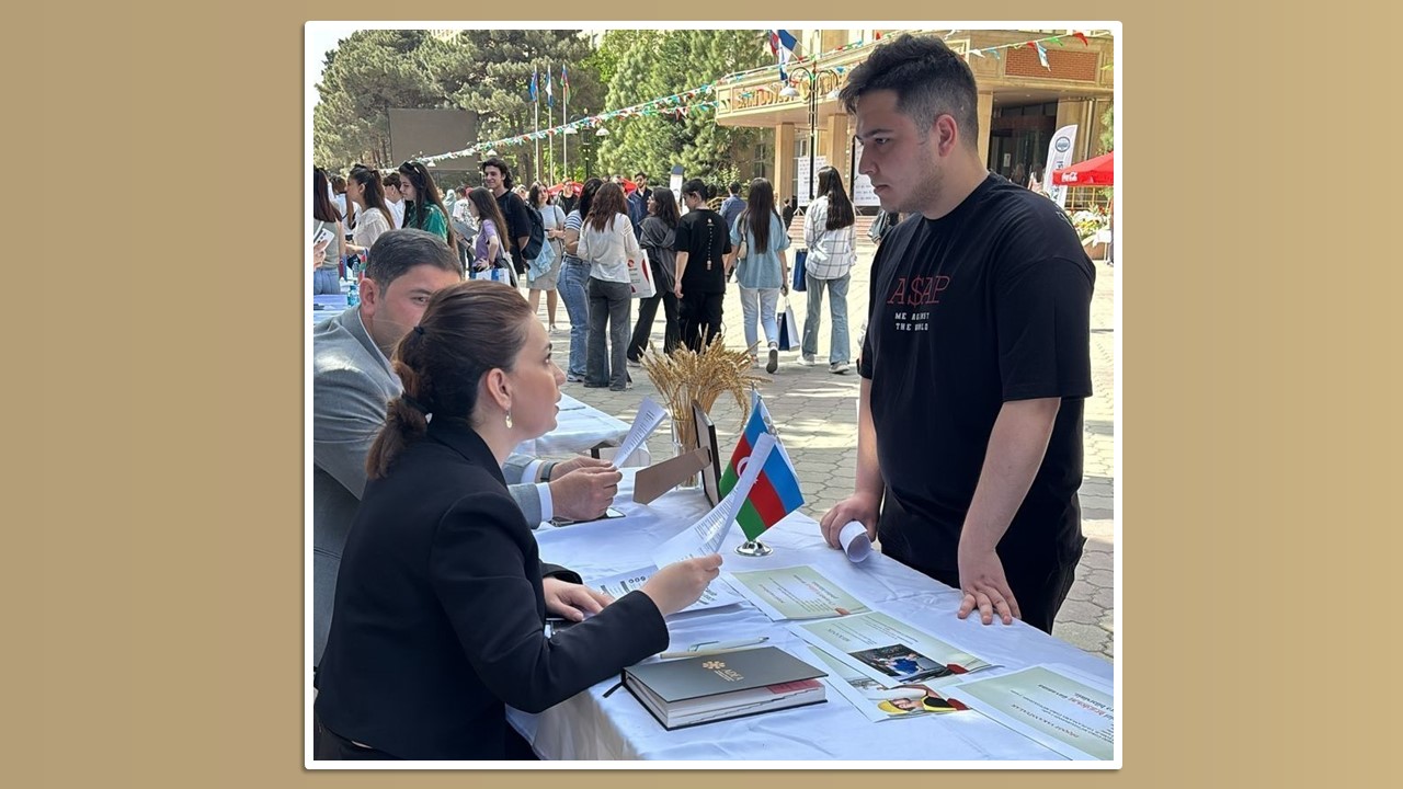 ADEA Bakı Dövlət Universitetində təşkil olunan Karyera Festivalında iştirak edib